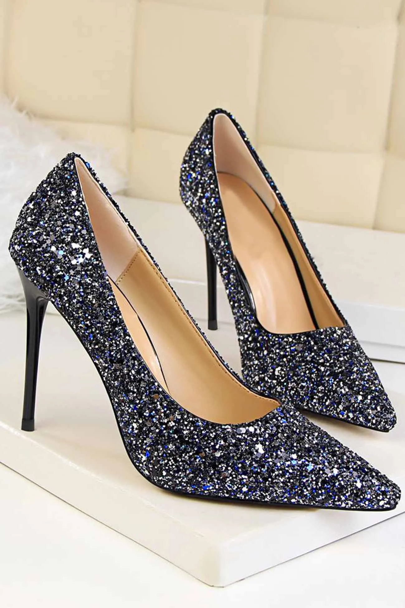 Amozae-Pointed Toe Sequined High Heels