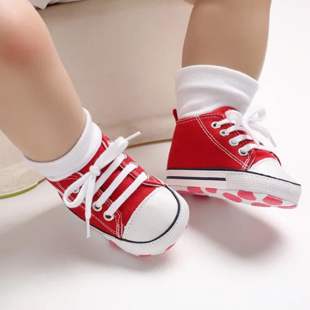 Classic Canvas Baby Sneakers (Unisex. 3 to 12M)