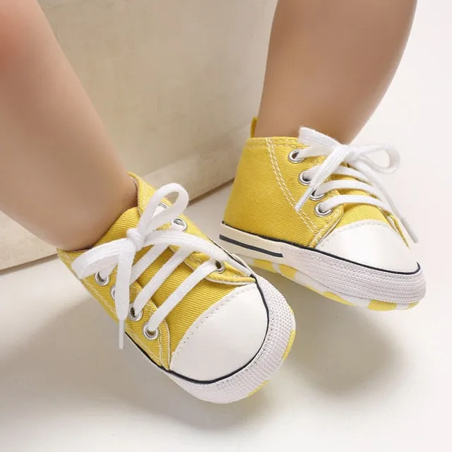 Classic Canvas Baby Sneakers (Unisex. 3 to 12M)