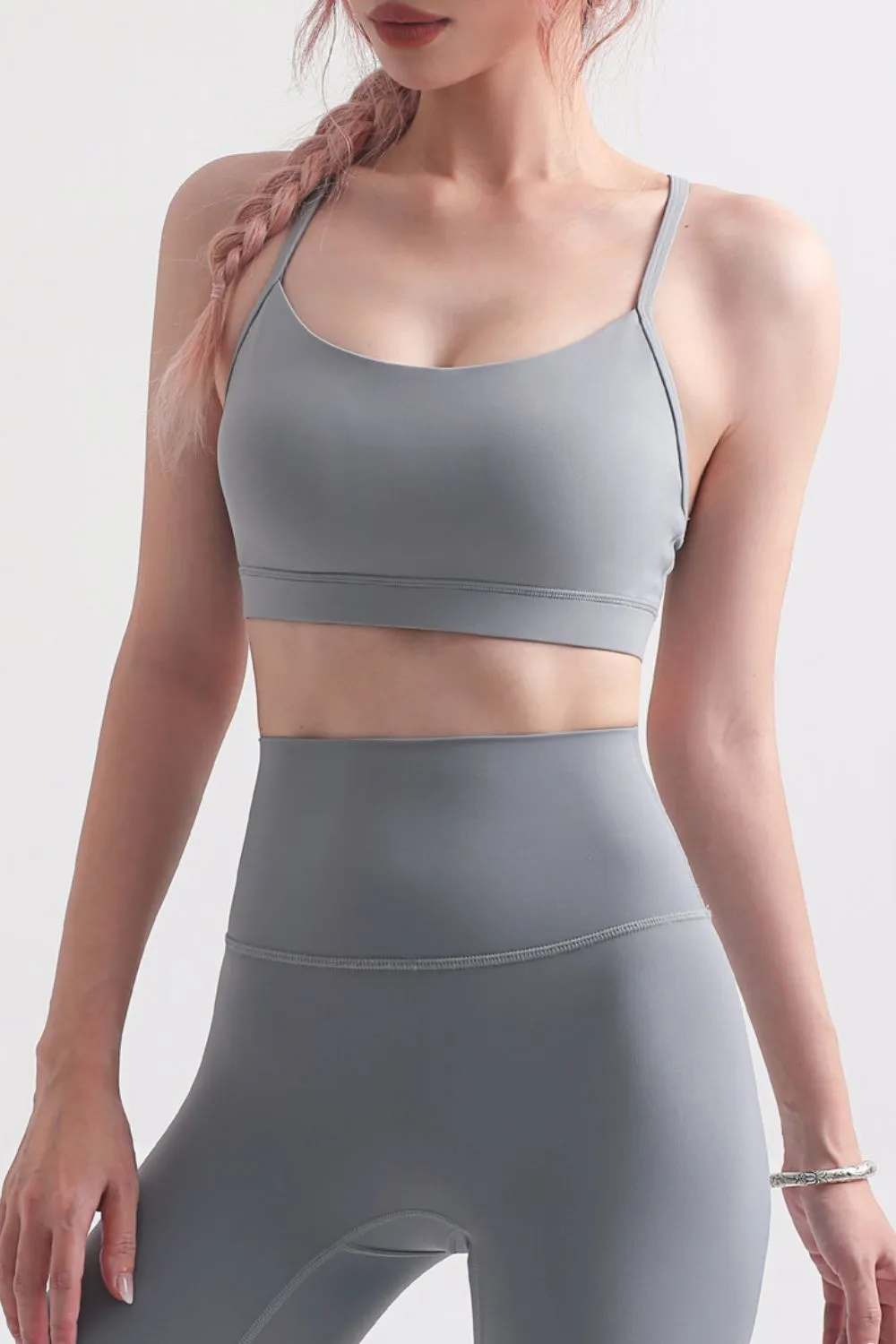 Cutout Racerback Scoop Neck Sports Bra