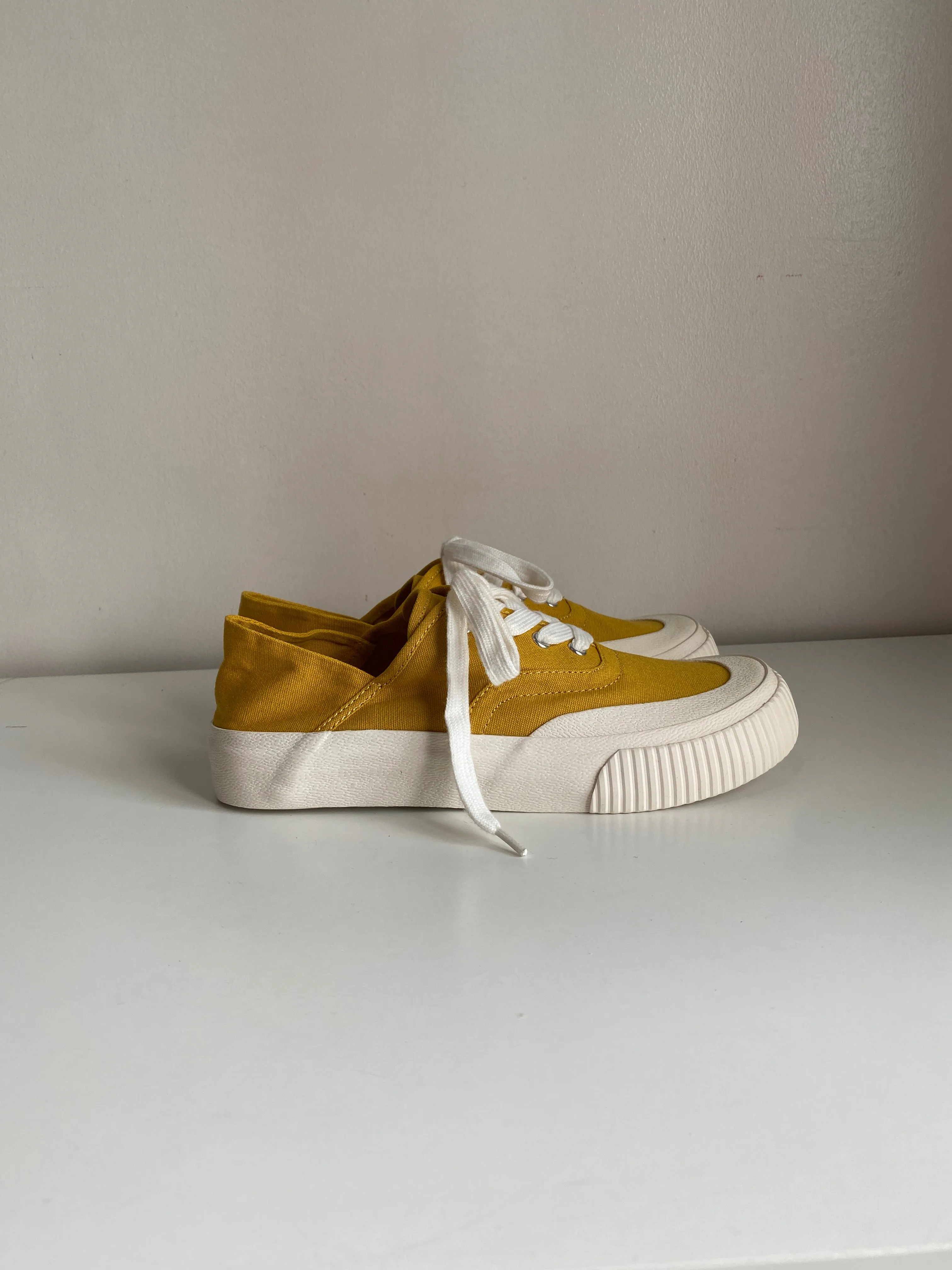 Low Top Canvas Sneakers