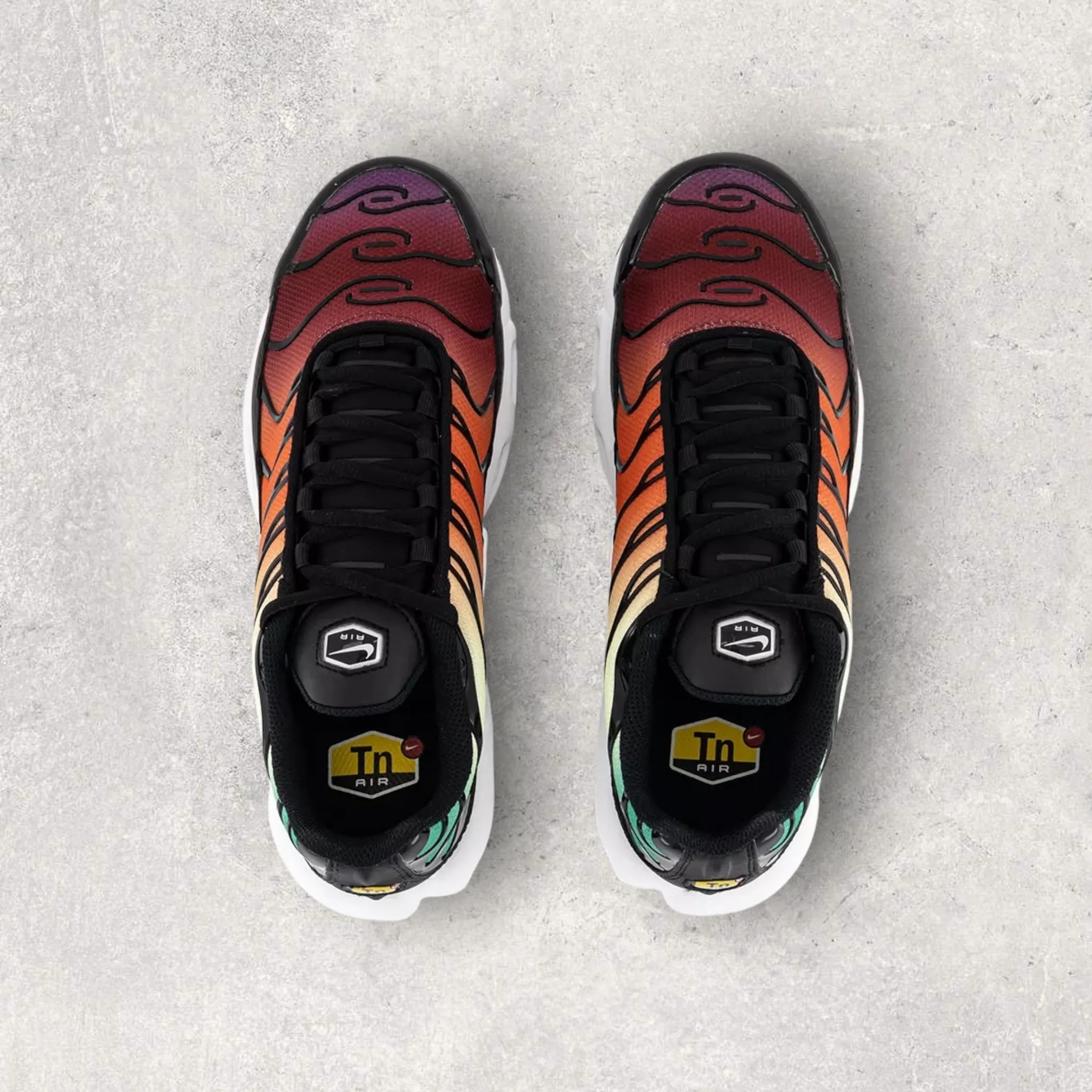 NIKE AIR MAX PLUS TN - RAINBOW